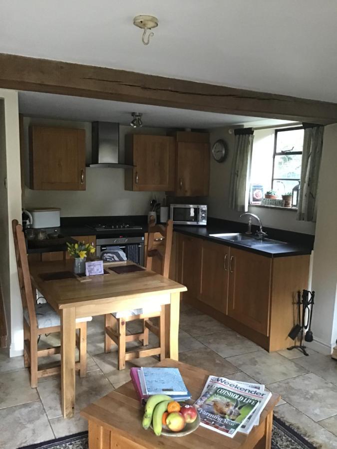 Dove Cottage Bisley  Kültér fotó