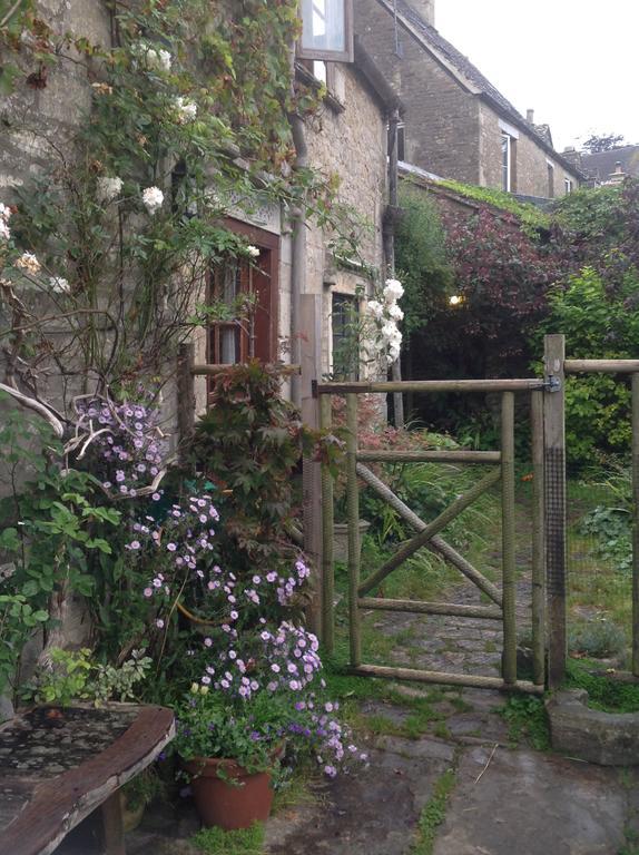 Dove Cottage Bisley  Kültér fotó
