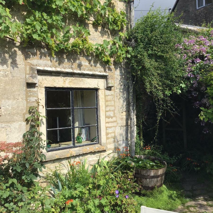 Dove Cottage Bisley  Kültér fotó